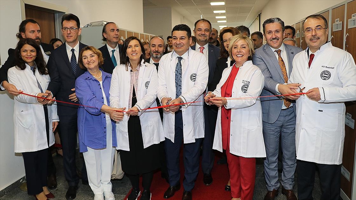 Polifarma’dan Marmara Üniversitesi’ne Donanım Desteği