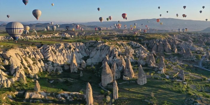 Kapadokya'da Balon Turlarına Katılımda Rekor Bekleniyor
