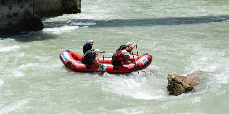 R4 Dünya Rafting Şampiyonası Tunceli'de Başladı