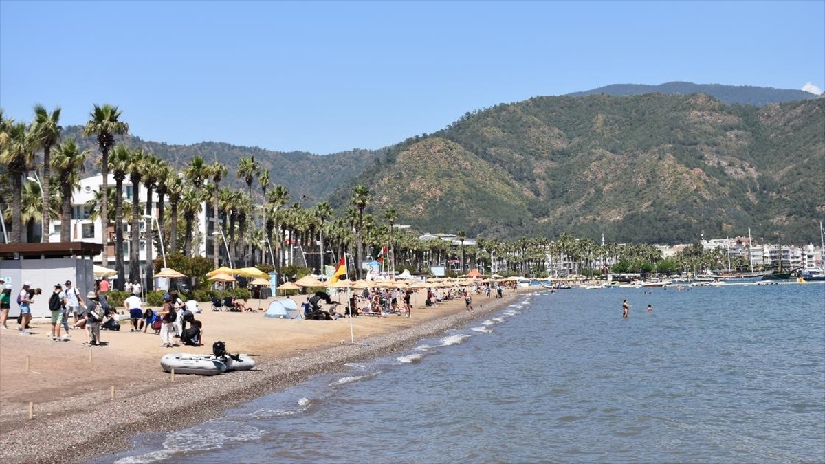 Bodrum Ve Marmaris Sahillerinde Hareketlilik Yaşanıyor
