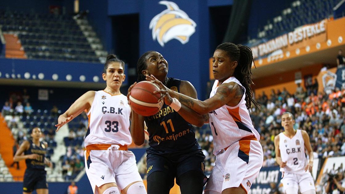 Fenerbahçe Safiport, Seride 3 Galibiyete Ulaşarak Şampiyon Oldu