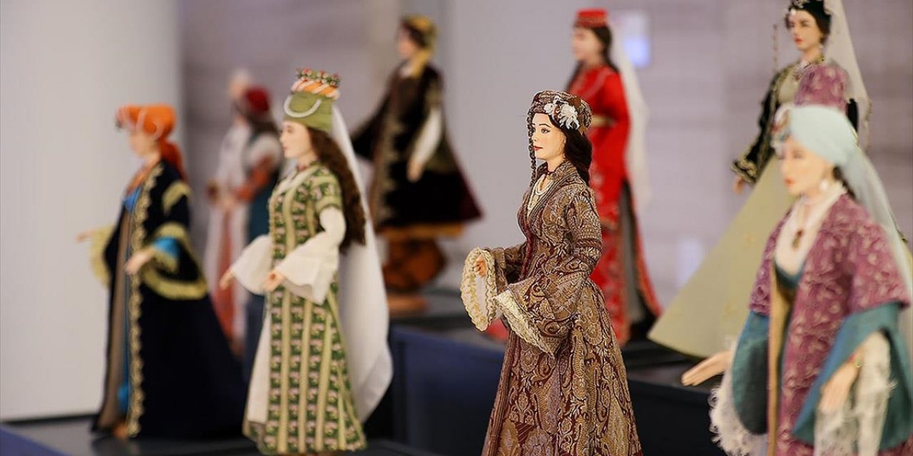 ''Hanım Sultanlar'' Sergisi Yurt Dışında İlk Kez New York'ta Türkevi'nde Açıldı