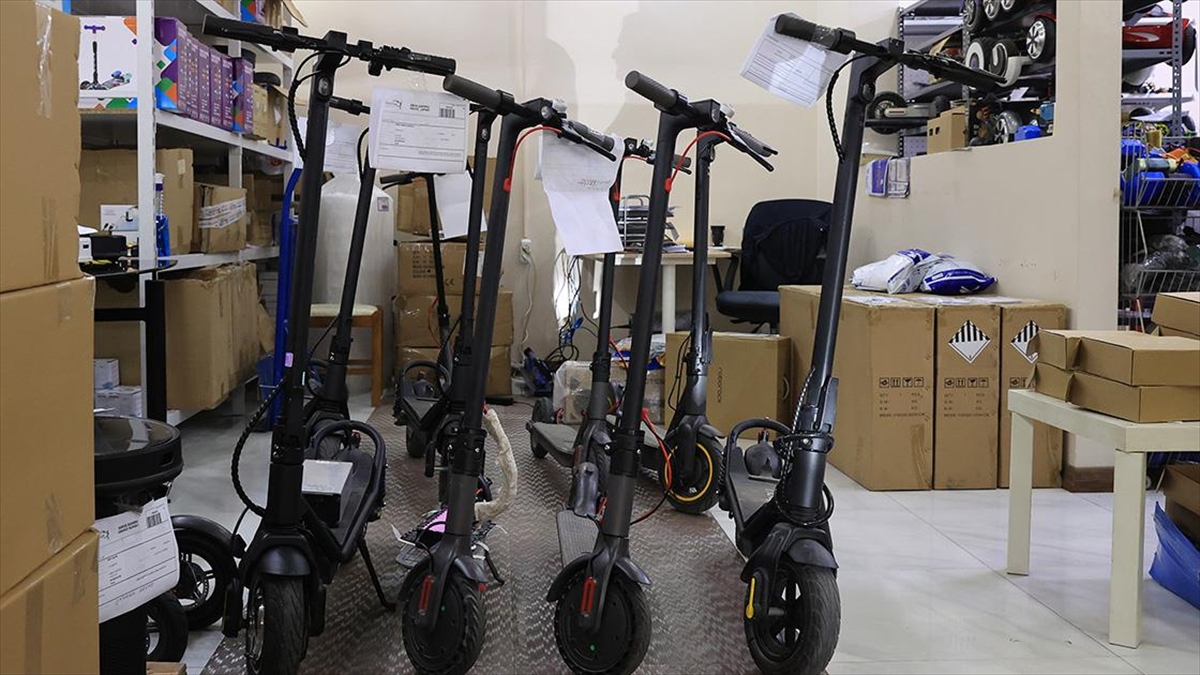 Elektrikli Scooter Artışı Tamirci İhtiyacı Doğurdu