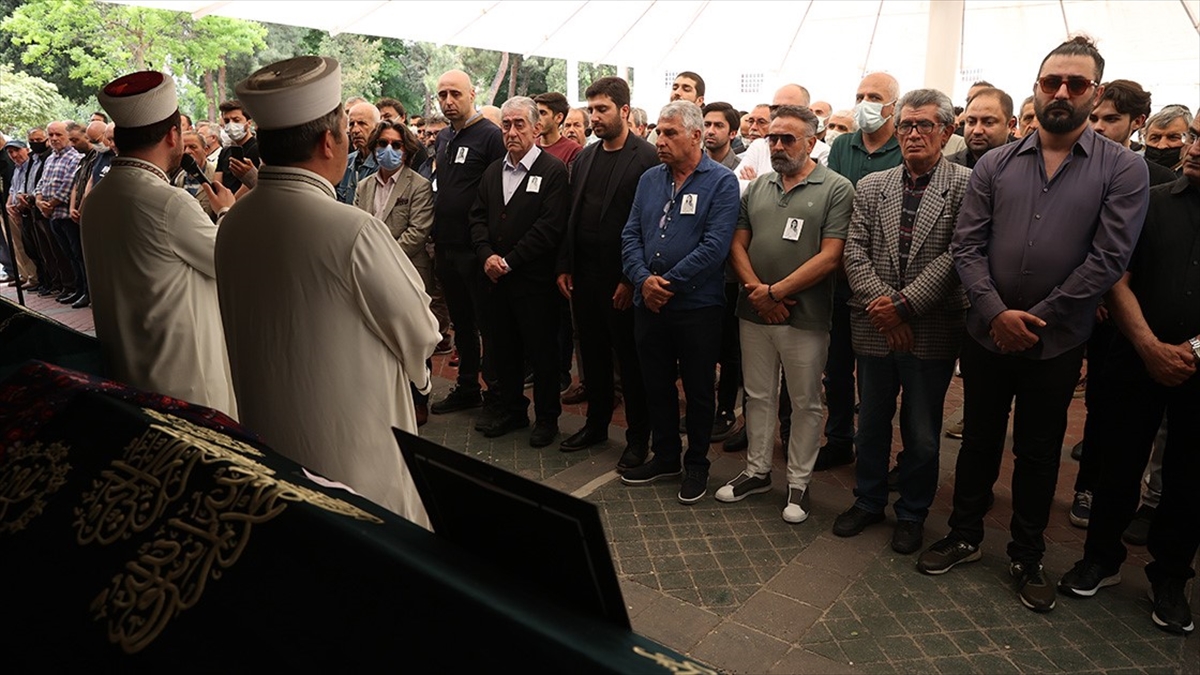 NTV Spikeri Özlem Sarıkaya Yurt, Son Yolculuğuna Uğurlandı