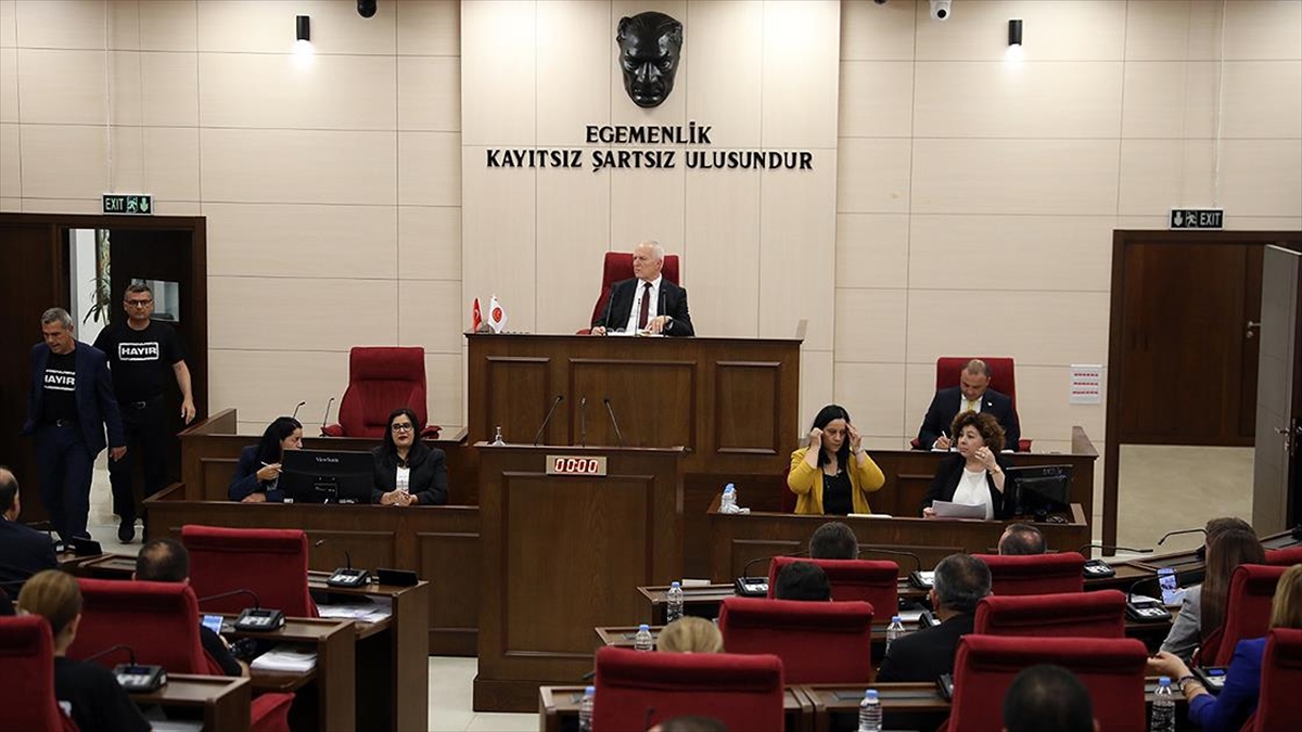 KKTC'de UBP-DP-YDP Koalisyon Hükümeti Güvenoyu Aldı