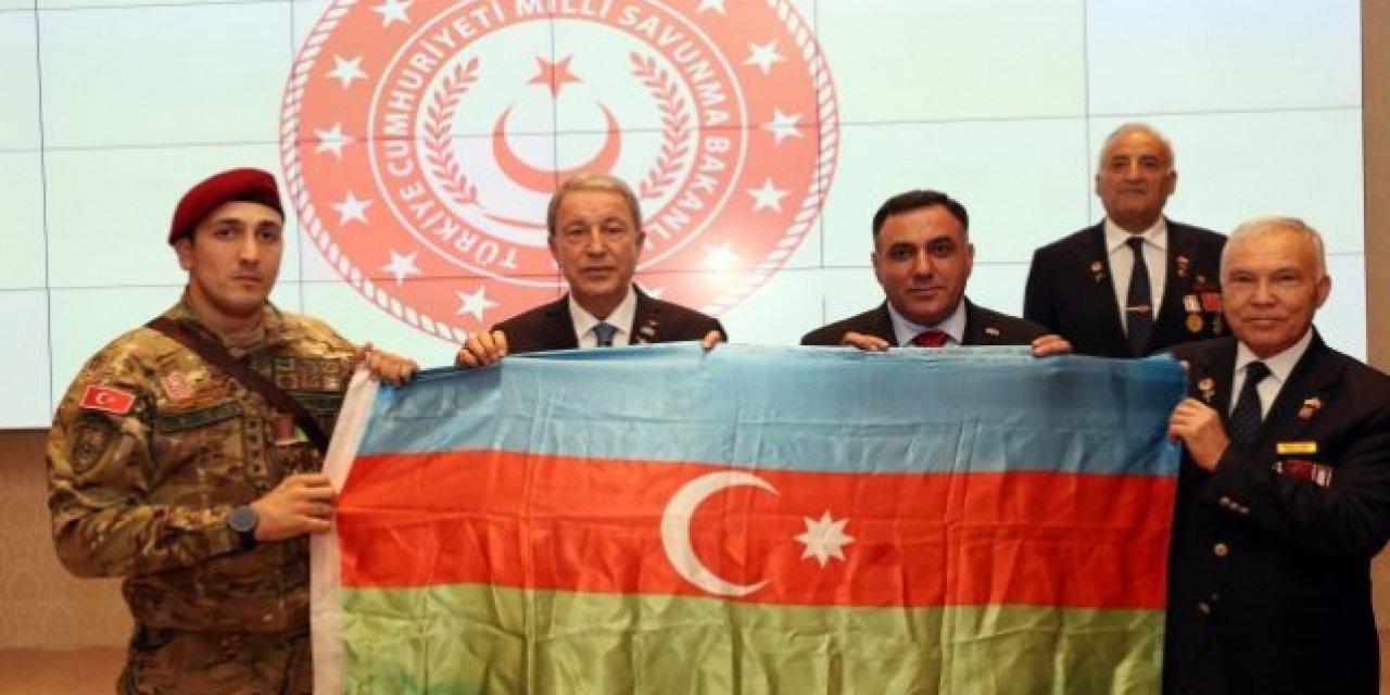 Bakan Akar, Azerbaycanlı Askerlerle Bir Araya Geldi