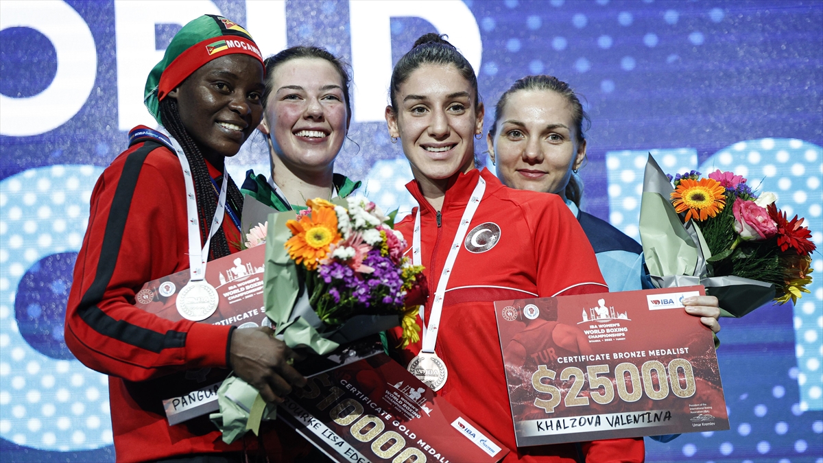 Dünya Kadınlar Boks Şampiyonası'nda Sema Çalışkan Bronz Madalya Kazandı