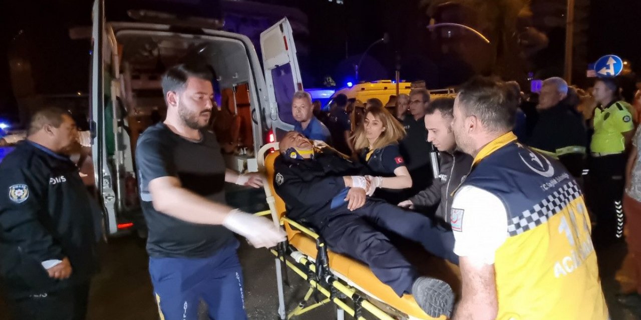 Adana'da polis aracıyla otomobil çarpıştı: 4 yaralı