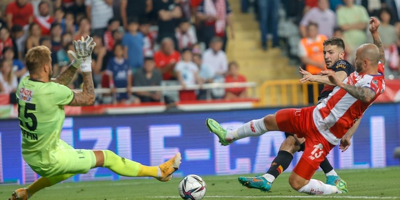 Galatasaray Sezonu Beraberlikle Tamamladı