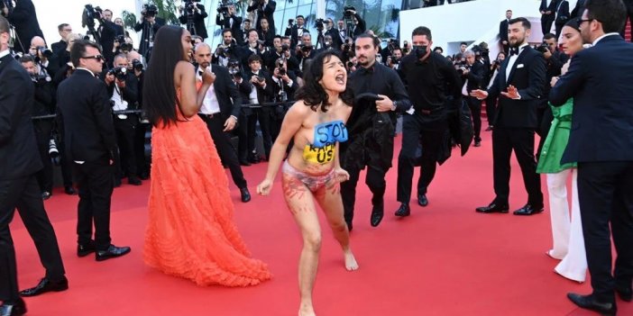 Cannes'e Çıplak Protesto Damga Vurdu