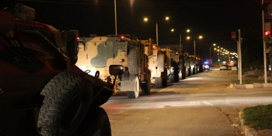 Suriye Sınırındaki Hatay Kırıkhan'a Sevkiyatlar Gece Geç Saatlerde Devam Etti