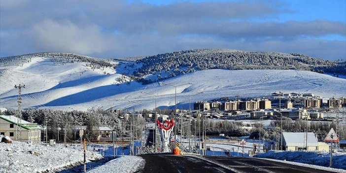 Sarıkamış'ta Mayısın Son Haftasında Adeta Kış Yaşandı