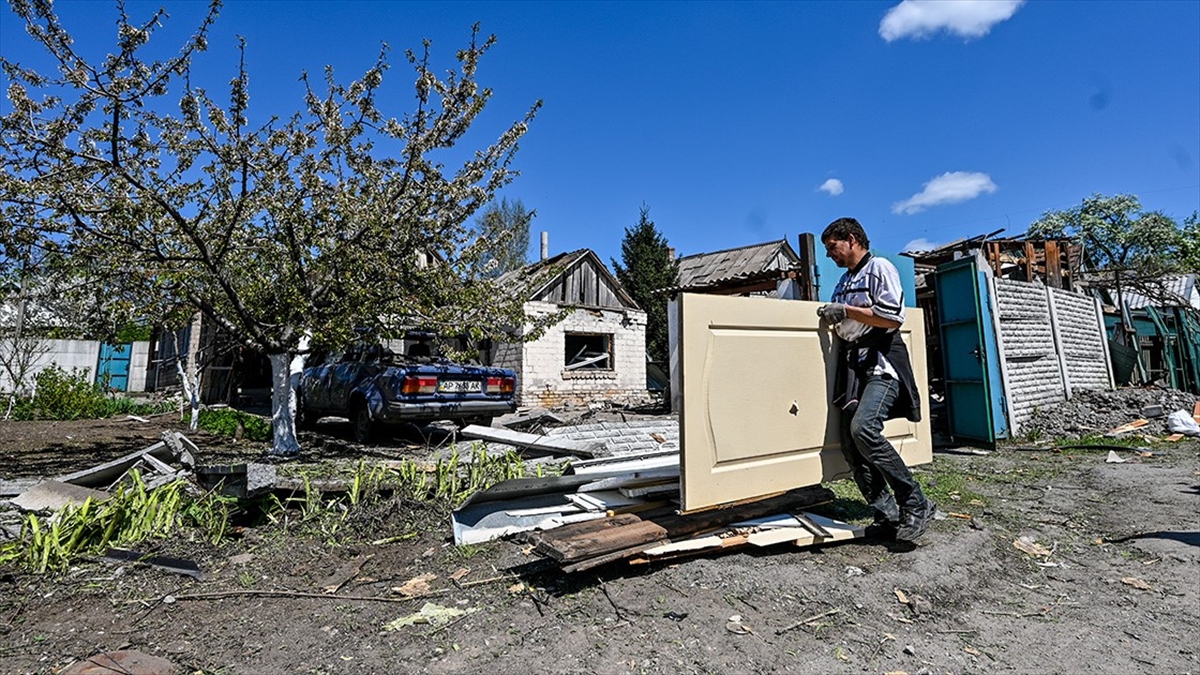 Ukrayna'nın Herson Ve Zaporijya Bölgelerinde Yaşayanlara Rus Vatandaşlığına Geçişte Kolaylık Sağlanacak