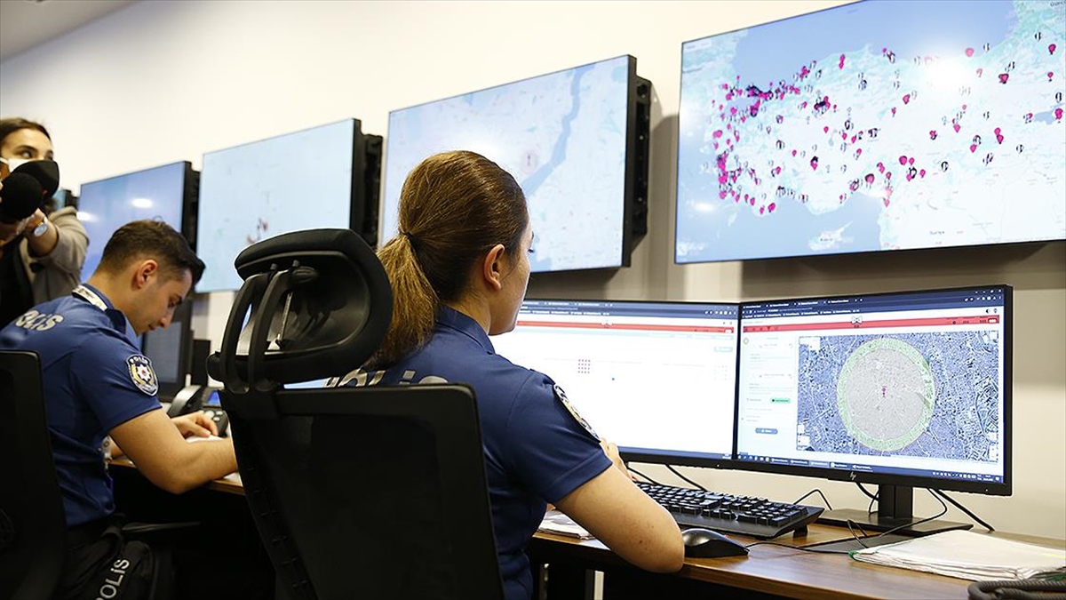 Elektronik İzleme Merkezi Şiddet Uygulayanları Adım Adım Takip Ediyor