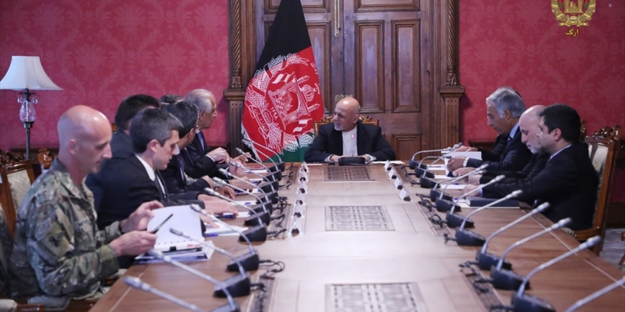 Afganistan Cumhurbaşkanı Gani, Abd Temsilcisi Halilzad'la Görüştü