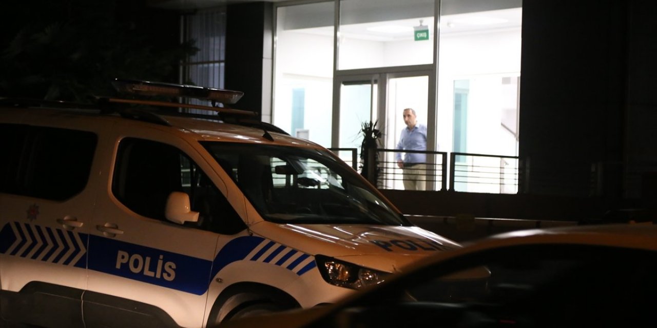 Bursa'da bankanın 100 bin euroluk para torbasını çalmaya çalışan şüpheli yakalandı