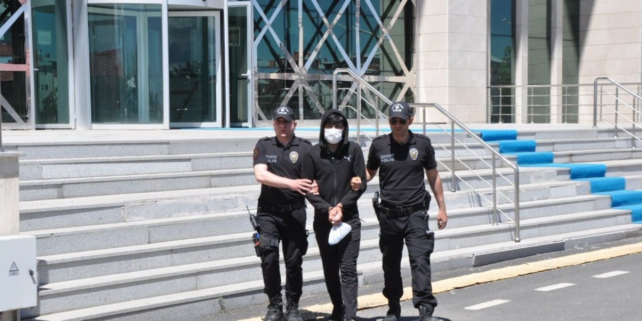 53 milyon kişinin kimlik bilgilerine ulaşan kargo çetesi çökertildi