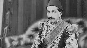 Sultan Abdülhamid'in yasakladığı kelimeler: Anarşi, ihtilal, istibdat..