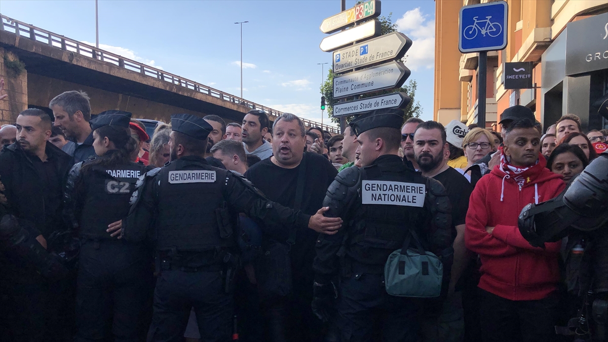 Fransa Spor Bakanı, Şampiyonlar Ligi Finalindeki Olaylardan Liverpool'u Sorumlu Tuttu