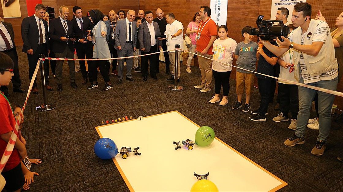 Robot Yarışları Ve Bilim Şenliği, Teknopark Ankara'da Başladı