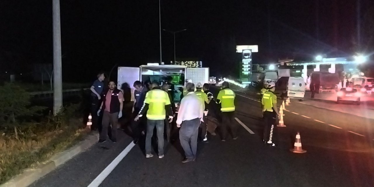 Uşak'ta otomobilin çarptığı üniversiteli 2 kız yaşamını yitirdi