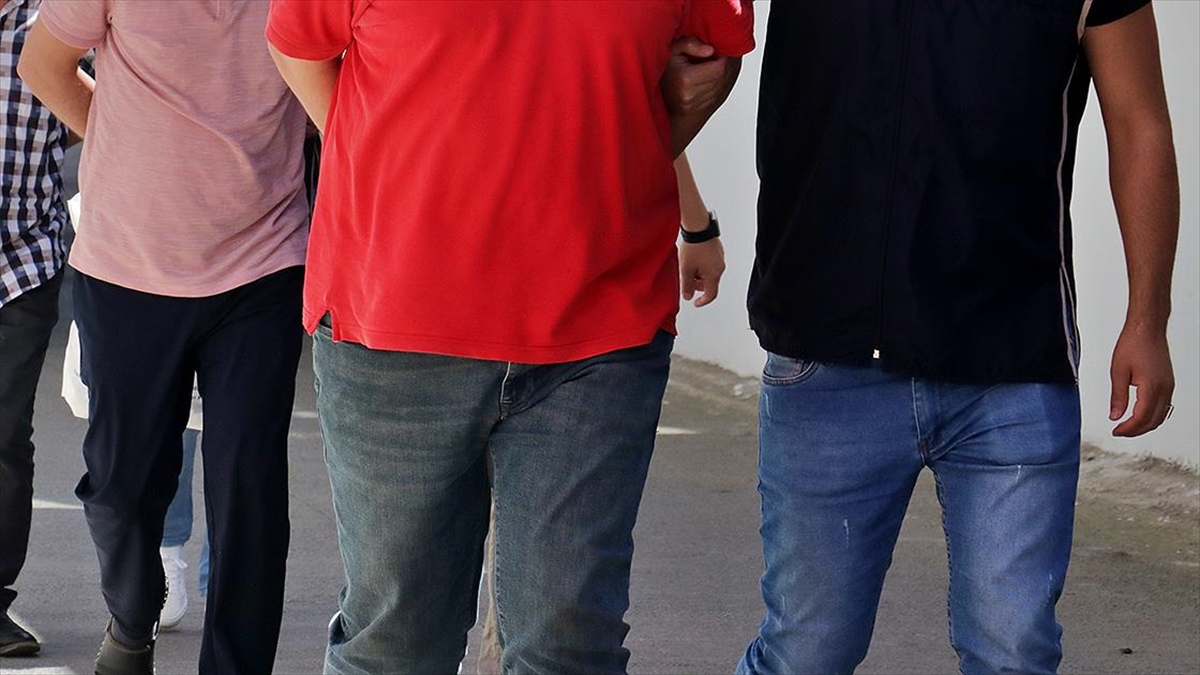 Fetö/PDY Operasyonlarında 34 Şüpheli Gözaltına Alındı
