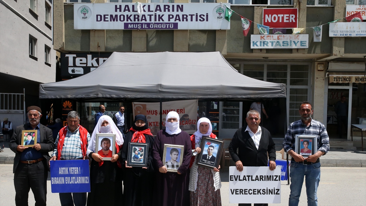 Muş'ta Çocuklarını Terör Örgütünden Kurtarmak İsteyen Aile Sayısı 37'e Yükseldi