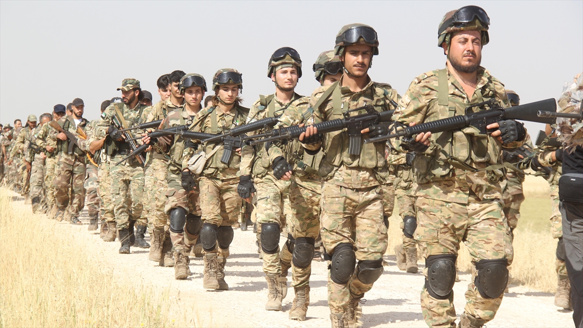 Suriye Milli Ordusu Askeri Tatbikatlarına Hız Verdi