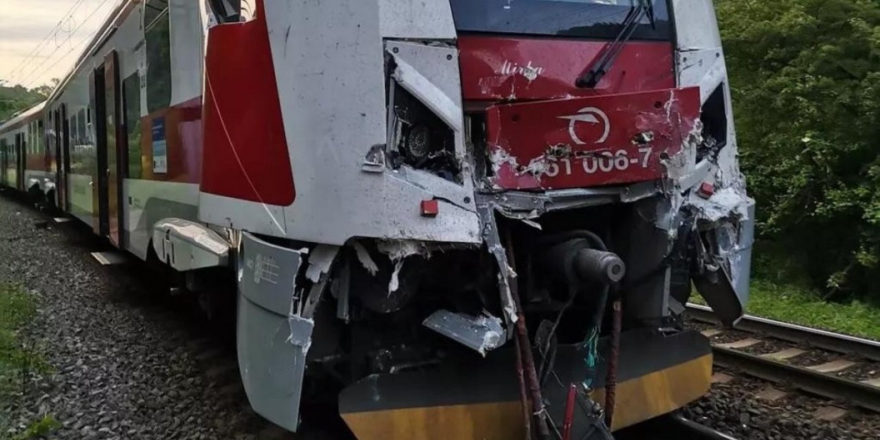 Slovakya'da yaşanan tren kazasında 70 kişi yaralandı
