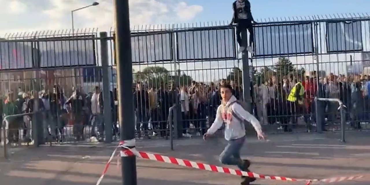 UEFA, Paris'te yaşananlar için özür diledi