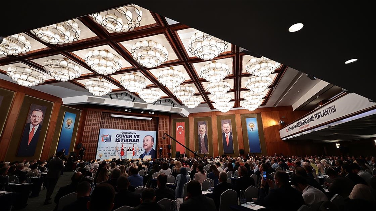 Ak Parti 30. İstişare Ve Değerlendirme Toplantısı Sürüyor