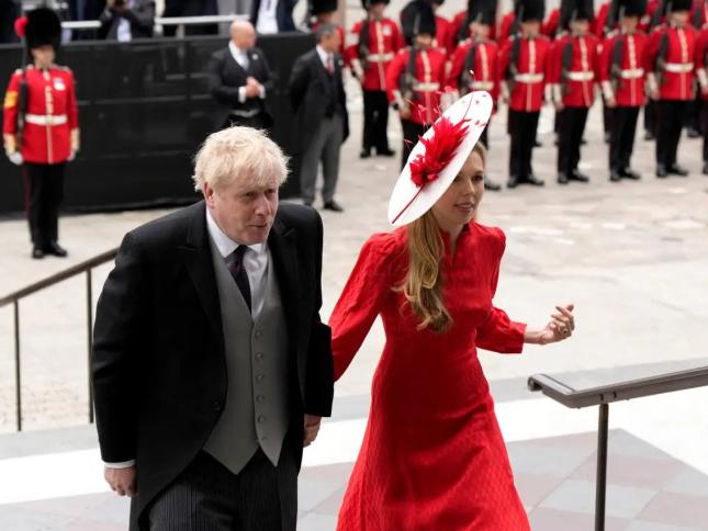 Boris Johnson, Kraliçe II. Elizabeth için düzenlenen törende yuhalandı