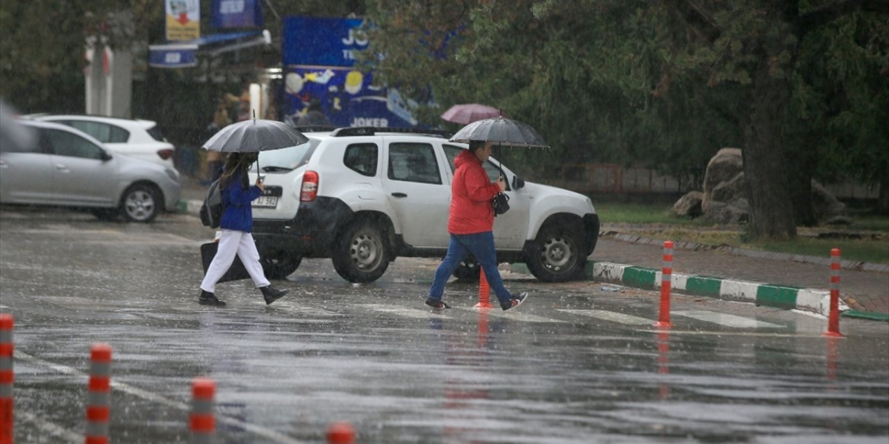 Trakya İçin Kuvvetli Sağanak Uyarısı
