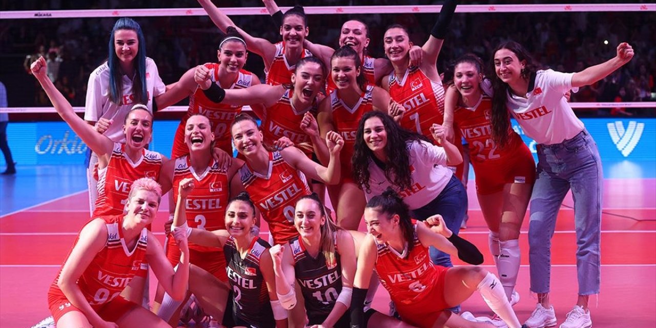 A Milli Kadın Voleybol Takımı, Belçika'yı 3-1 Yendi