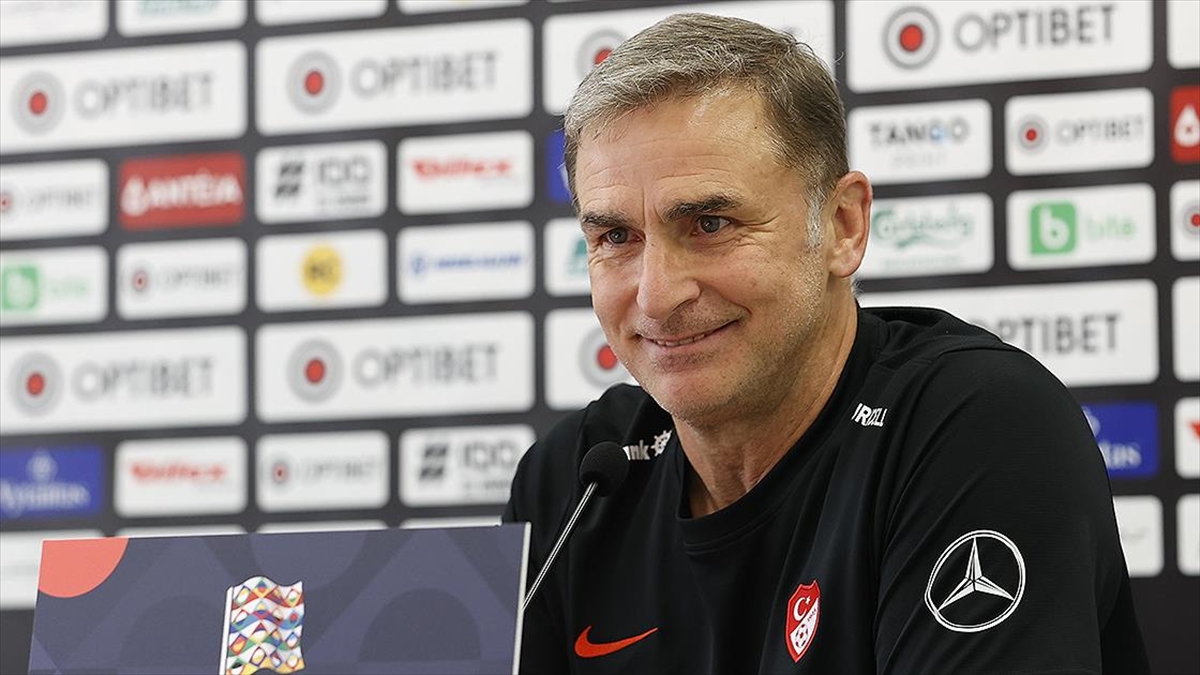 A Milli Futbol Takımı Teknik Direktörü Kuntz: Öncelikle Hedefimiz Grubu Lider Bitirmek