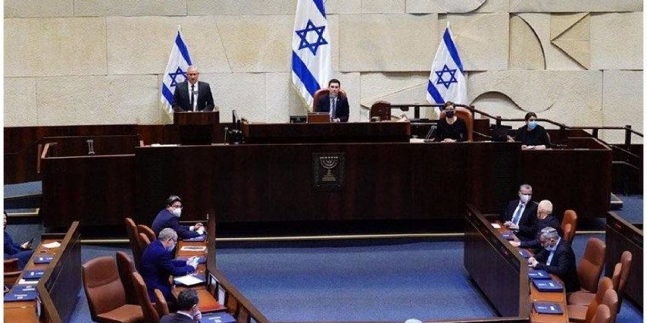 İsrail'de hükümetin düşmesi gündemde