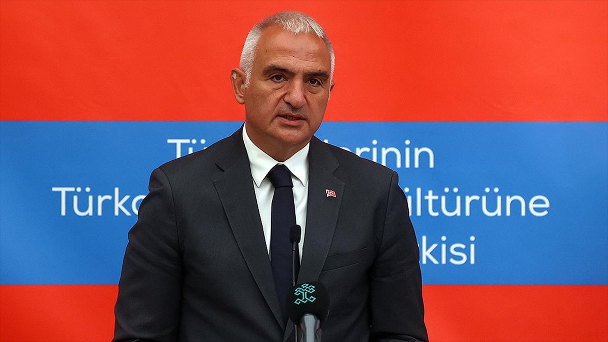 Bakan Ersoy: Dünya Halkları Türk Dizileri Sayesinde Türk Kültürünü Merak Etmeye Başlıyor