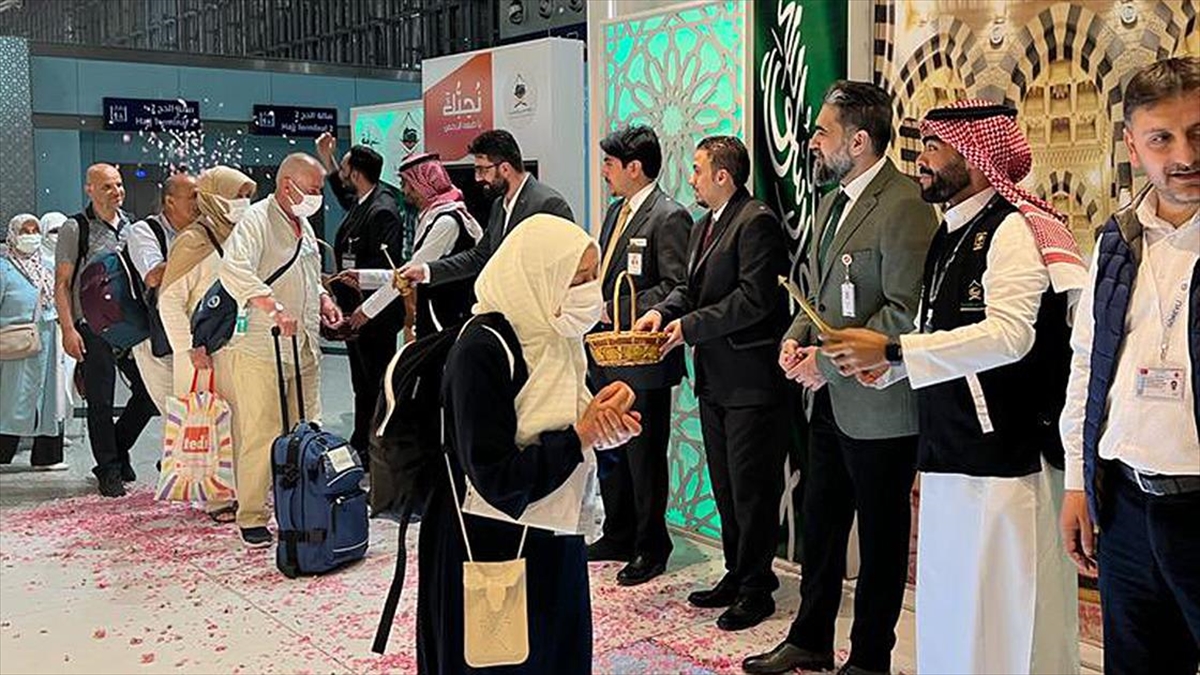 Türkiye'den İlk Hac Kafilesi Medine'ye Ulaştı