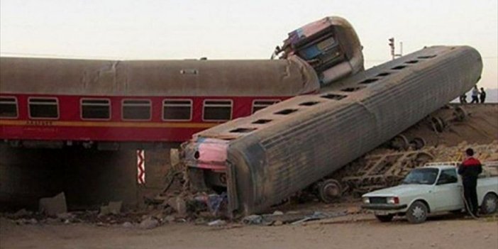 İran'da Yolcu Treninin Raydan Çıkması Sonucu 17 Kişi Öldü