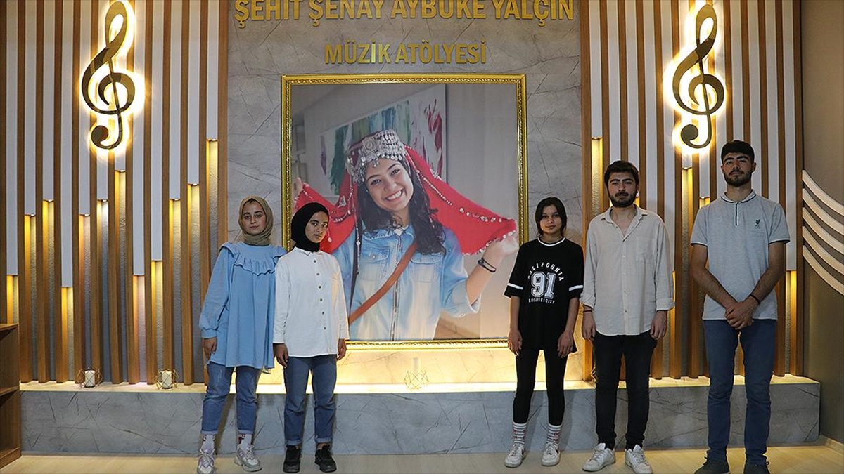 Şehit Aybüke Öğretmenin Hatırası Görev Yaptığı Okulda Yaşatılıyor