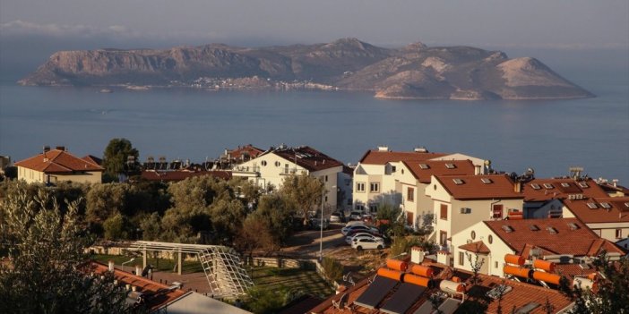 Yunanistan, Anlaşmaları İhlal Edip Adaları Silahlandırdığını Gizlemiyor