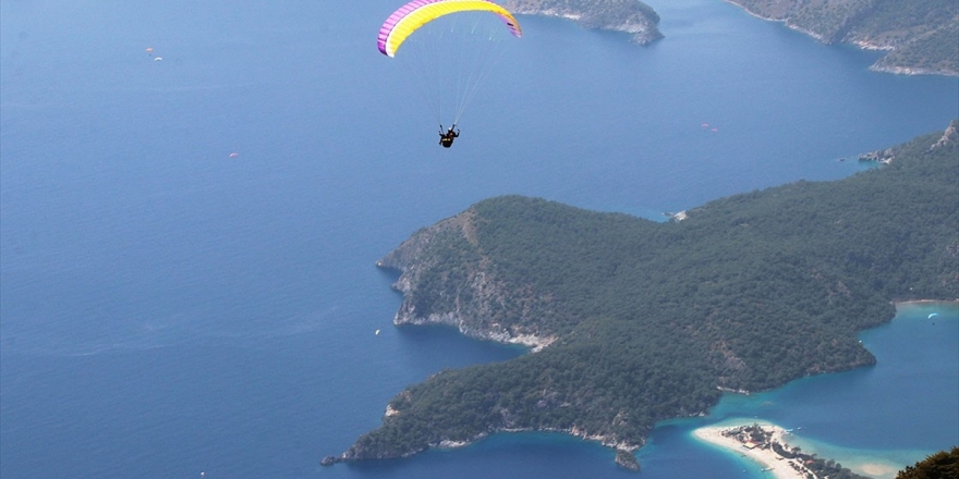Bayramda 7 Bin 421 Kişi Babadağ'da Yamaç Paraşütü Yaptı