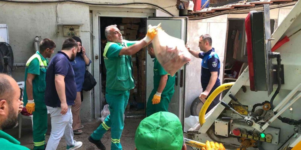 Bursa, Elazığ ve Adıyaman'da tonlarca bozuk et ve gıda imha edildi