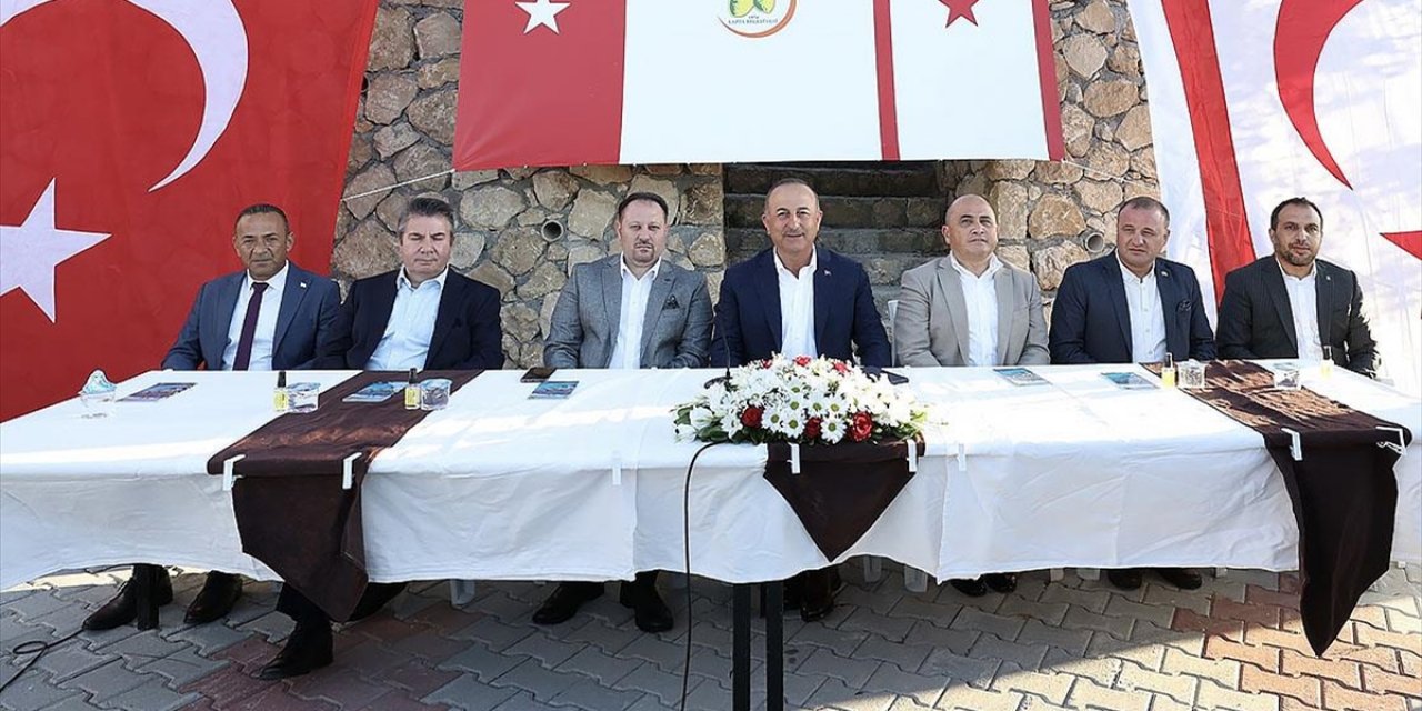 Çavuşoğlu: Rum Tarafı, 'güven Artırıcı Adımlar' Diye Eski Gündeme Getirdikleri Müzakereleri Yeniden Satmaya Çalışıyor