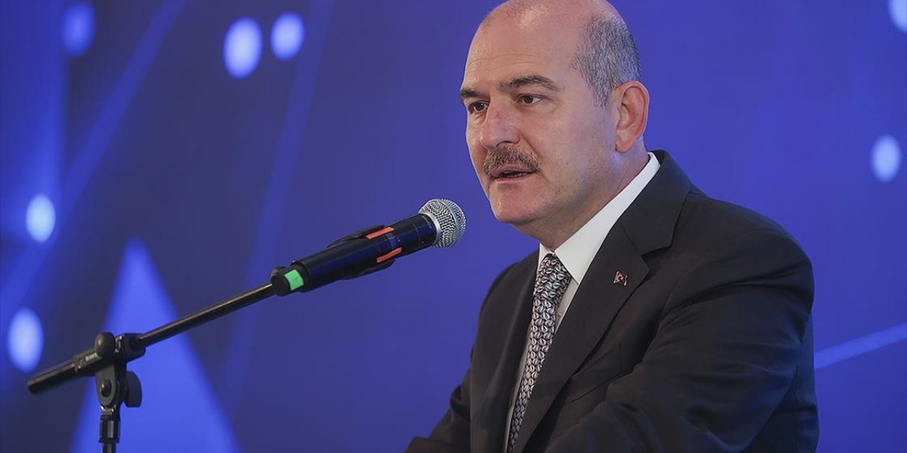 İçişleri Bakanı Soylu'dan Bursa Ve Kadıköy'deki İzinsiz Yürüyüşlere İlişkin Paylaşım