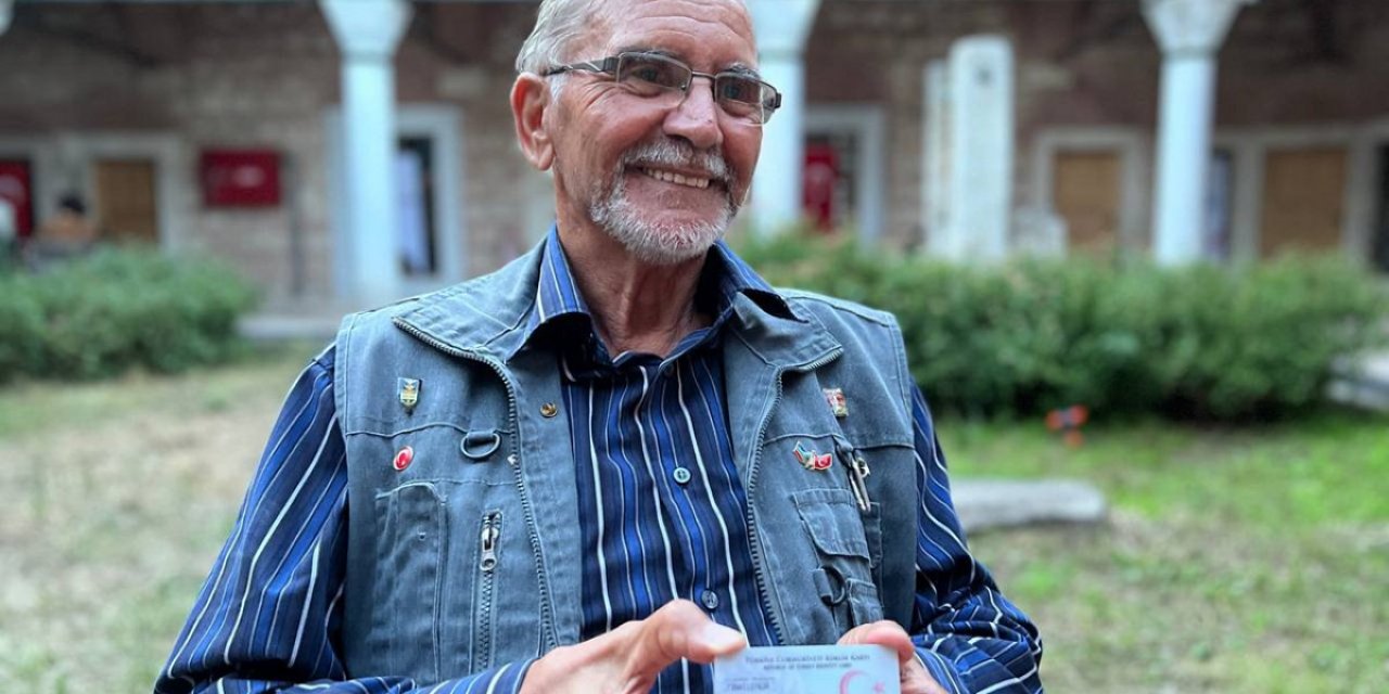 Osmanlı aliminin torunu yıllar sonra ülkesine Türk pasaportuyla geldi