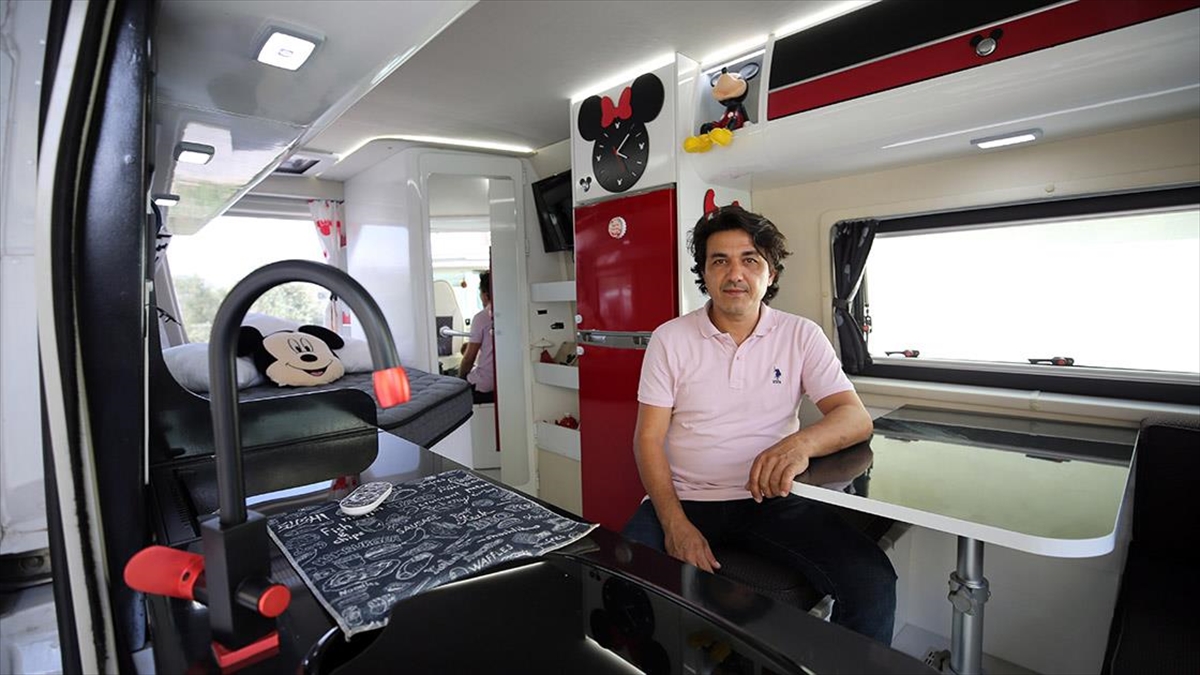 Otomotiv Sektörünü Bırakıp Devlet Desteğiyle Karavan Üretimine Başladı