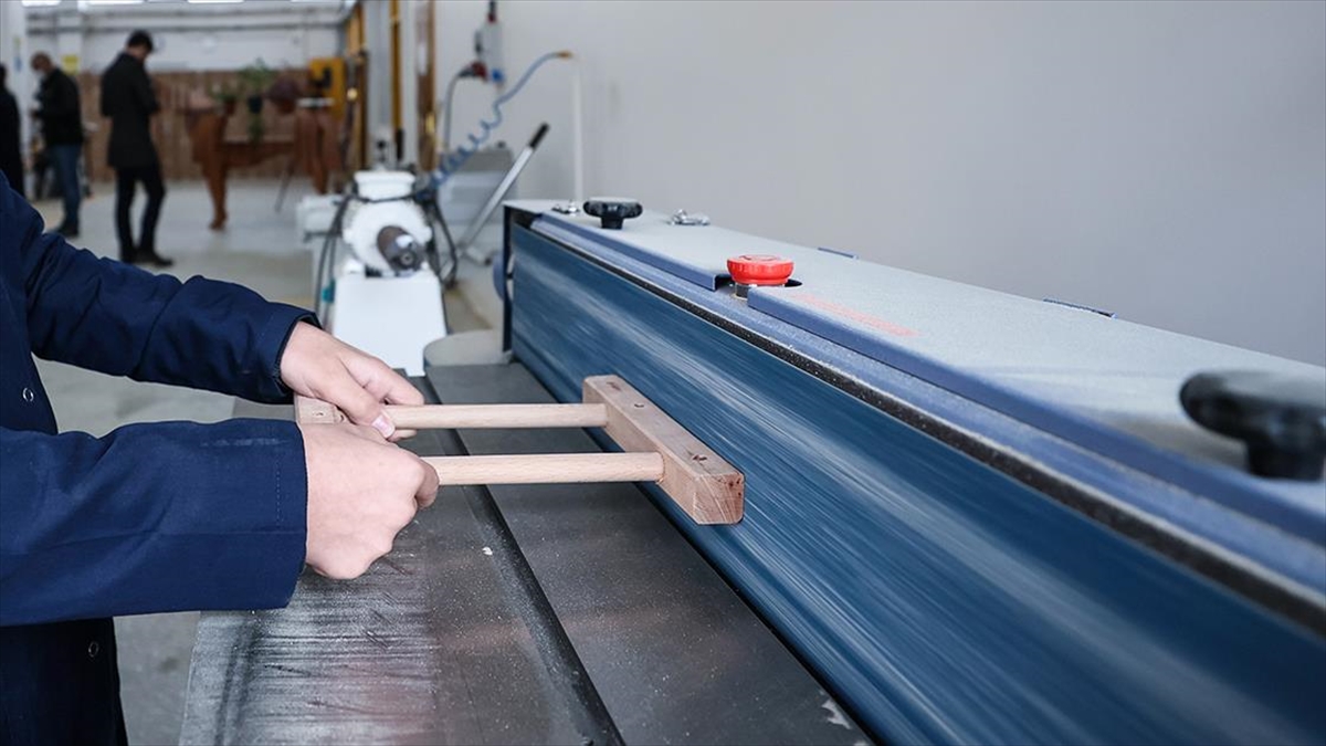 Mesleki Eğitim Kurumları 74 Tescilli Ürünle Seri Üretime Geçmeye Hazırlanıyor