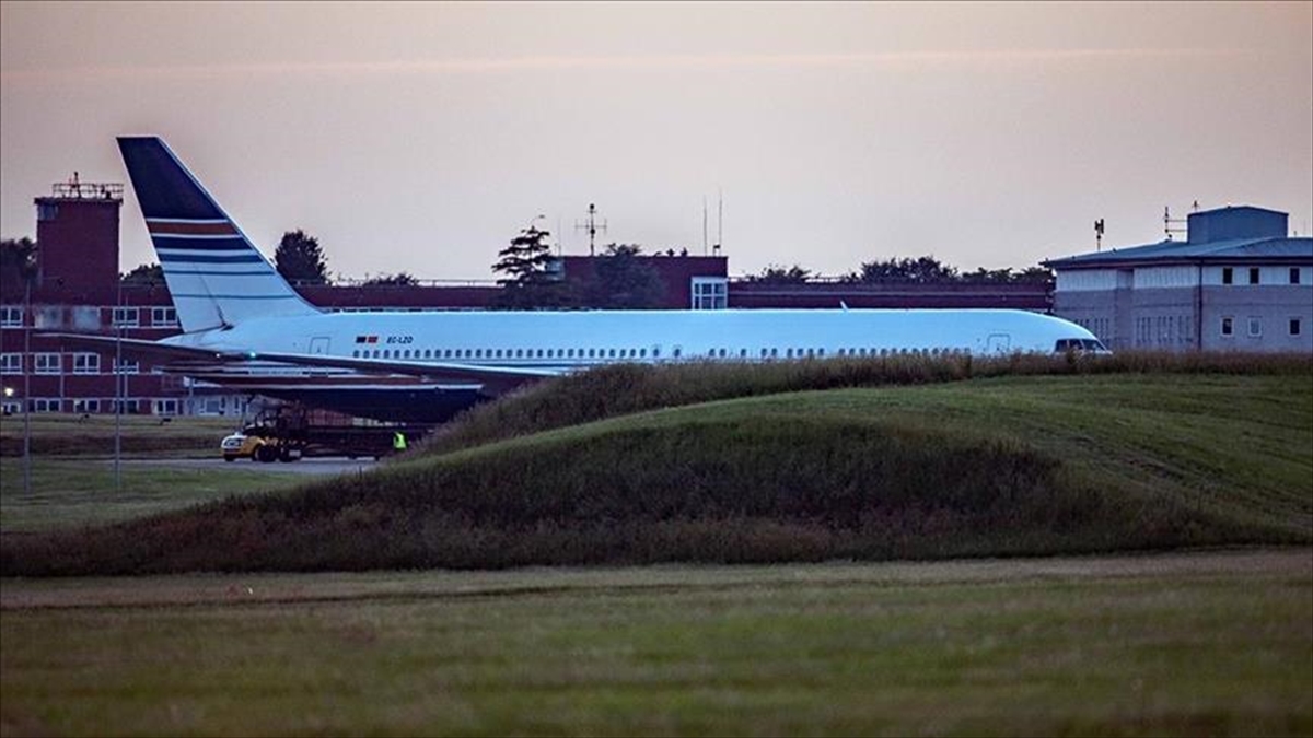 İngiliz Basını: Aihm’in Sığınmacıları Ruanda'ya Gönderecek Uçuşu Durdurması, Başbakan Johnson’a Yönelik Darbedir