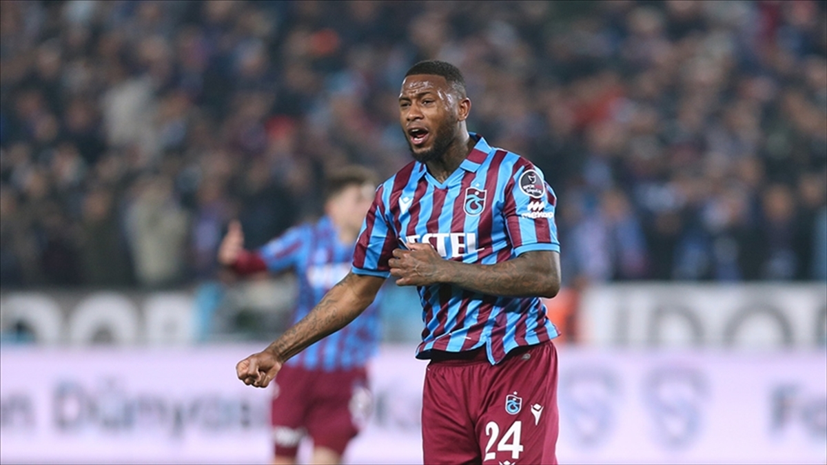 Trabzonspor, Denswil İle 3+1 Yıllık Mukavele İmzaladı